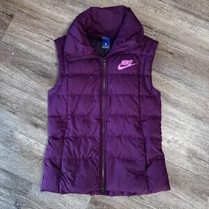 Nike Womens Small Quilted Puffer Vest Purple Down Full Zip Warm Winter